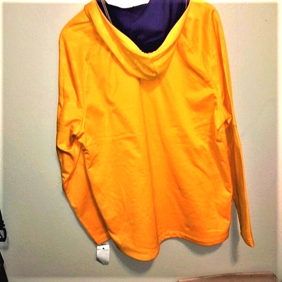 NWT.  Los Angeles Lakers NBA hoodie - Picture 6 of 6